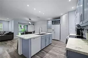 26982 Wildwood Pines Ln, Bonita Springs, FL 34135 - Photo 5