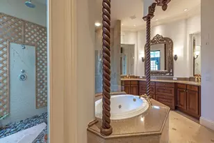 651 21st Ave S, Naples, FL 34102 - Photo 17