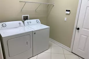 8133 Chancel Ct, Naples, FL 34104 - Photo 19