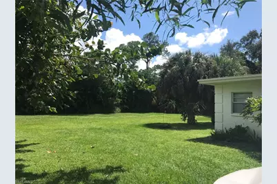 2670 Storter Ave, Naples, FL 34112 - Photo 9