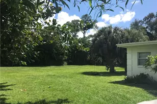 2670 Storter Ave, Naples, FL 34112 - Photo 9