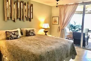 6585 Nicholas Blvd, Naples, FL 34108 - Photo 9