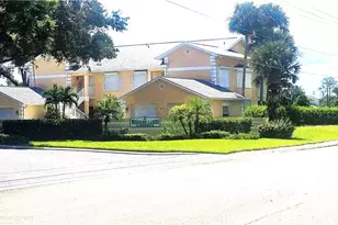 752 Wiggins Lake Dr, Naples, FL 34110 - Photo 15