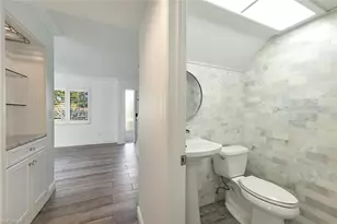 185 4th St S, Naples, FL 34102 - Photo 13