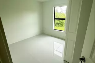 105/107 W 12th St, Lehigh Acres, FL 33972 - Photo 9