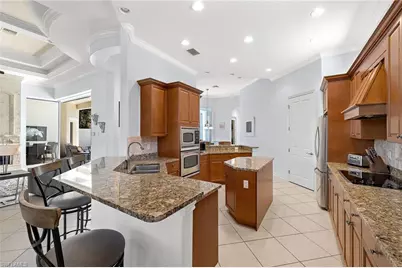 8894 Shenendoah Cir, Naples, FL 34113 - Photo 9