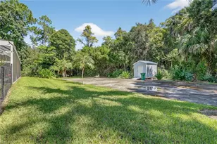 410 6th St NE, Naples, FL 34120 - Photo 33