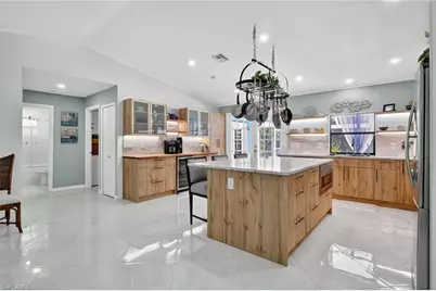 410 6th St NE, Naples, FL 34120 - Photo 7