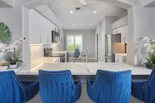 8260 Ibis Cove Cir, Naples, FL 34119 - Photo 11