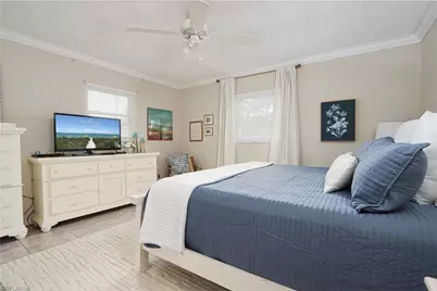 940 3rd St S #101, Naples, FL 34102 - Photo 5
