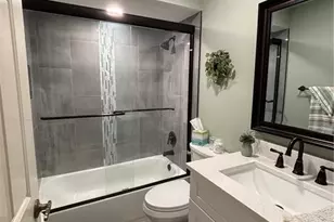 293 Kings Way, Naples, FL 34104 - Photo 17