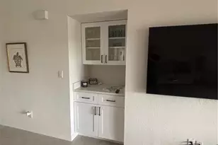 293 Kings Way, Naples, FL 34104 - Photo 11