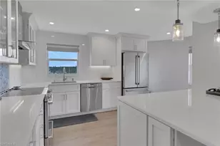 12945 Vanderbilt Dr, Naples, FL 34110 - Photo 27