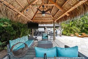 2123 Holiday Ln, Naples, FL 34104 - Photo 29