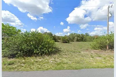 855 Sea Urchin Cir, Fort Myers, FL 33913 - Photo 1