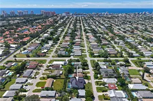 818 93rd Ave N, Naples, FL 34108 - Photo 3