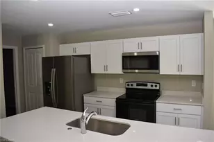 152 Red Cedar Park, Rotonda West, FL 33947 - Photo 5