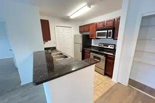 14890 Pleasant Bay Ln, Naples, FL 34119 - Photo 3