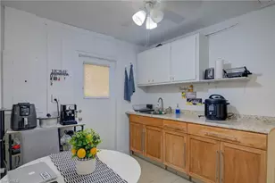 2940 10th Ave NE, Naples, FL 34120 - Photo 9