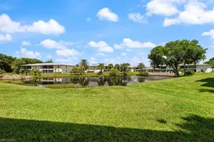 141 Cypress Way E, Naples, FL 34110 - Photo 23