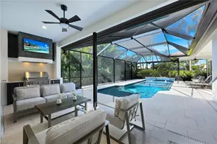 237 Charleston Ct, Naples, FL 34110 - Photo 25