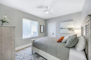 237 Charleston Ct, Naples, FL 34110 - Photo 19