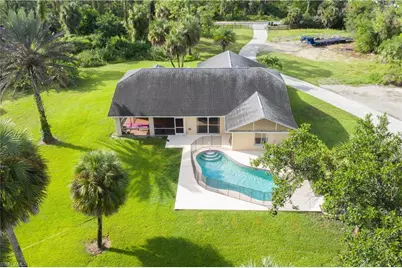 1333 20th Ave NE, Naples, FL 34120 - Photo 5