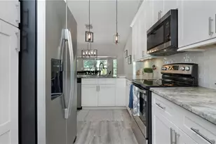 864 Belville Blvd, Naples, FL 34104 - Photo 11