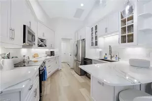 1507 Vintage Ln, Naples, FL 34104 - Photo 3