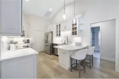 1507 Vintage Ln, Naples, FL 34104 - Photo 5