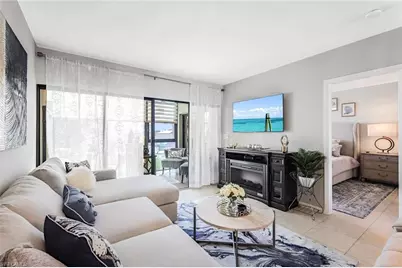 807 River Point Dr #102D, Naples, FL 34102 - Photo 3