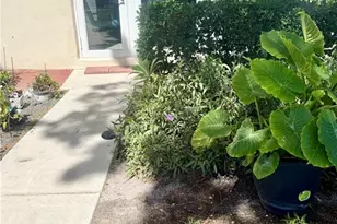 1020 Palm View Dr, Naples, FL 34110 - Photo 13