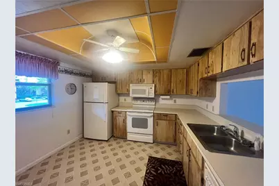 6150 Whiskey Creek Dr #812, Fort Myers, FL 33919 - Photo 9