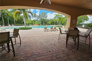 2084 Par Dr, Naples, FL 34120 - Photo 23