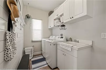 1015 Tivoli Ln, Naples, FL 34104 - Photo 29