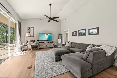 1015 Tivoli Ln, Naples, FL 34104 - Photo 13