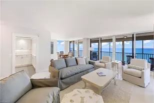 10691 Gulf Shore Dr, Naples, FL 34108 - Photo 3