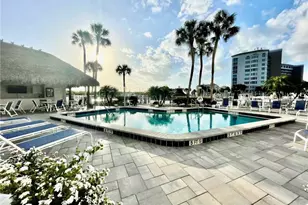 12945 Vanderbilt Dr, Naples, FL 34110 - Photo 23