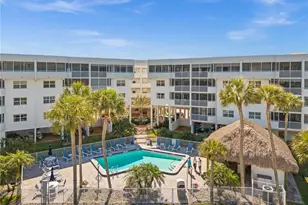 12945 Vanderbilt Dr, Naples, FL 34110 - Photo 33