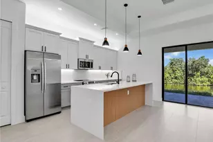 405 NW 14th St, Cape Coral, FL 33993 - Photo 13