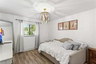 205 Madison Dr, Naples, FL 34110 - Photo 23