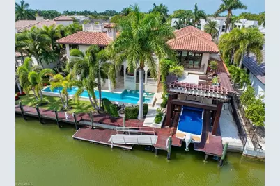 2233 Forrest Ln, Naples, FL 34102 - Photo 11