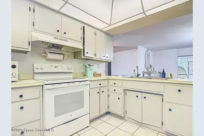 525 15th St SW, Naples, FL 34117 - Photo 9