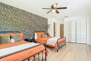 525 15th St SW, Naples, FL 34117 - Photo 15