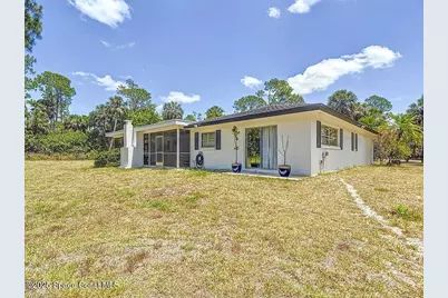 525 15th St SW, Naples, FL 34117 - Photo 33