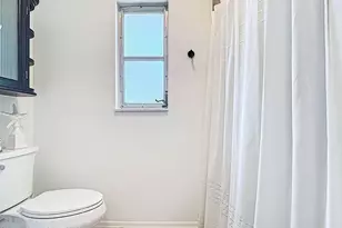 525 15th St SW, Naples, FL 34117 - Photo 23