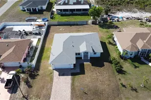 3303 33rd St SW, Lehigh Acres, FL 33976 - Photo 9