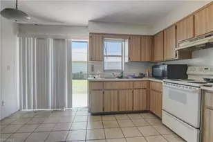4207-4209 Skyline Blvd, Cape Coral, FL 33914 - Photo 11