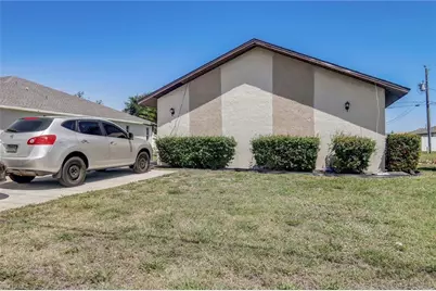 4207-4209 Skyline Blvd, Cape Coral, FL 33914 - Photo 3