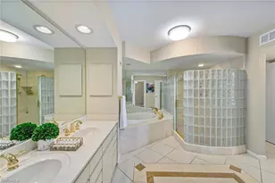 4401 Gulf Shore Blvd N, Naples, FL 34103 - Photo 11